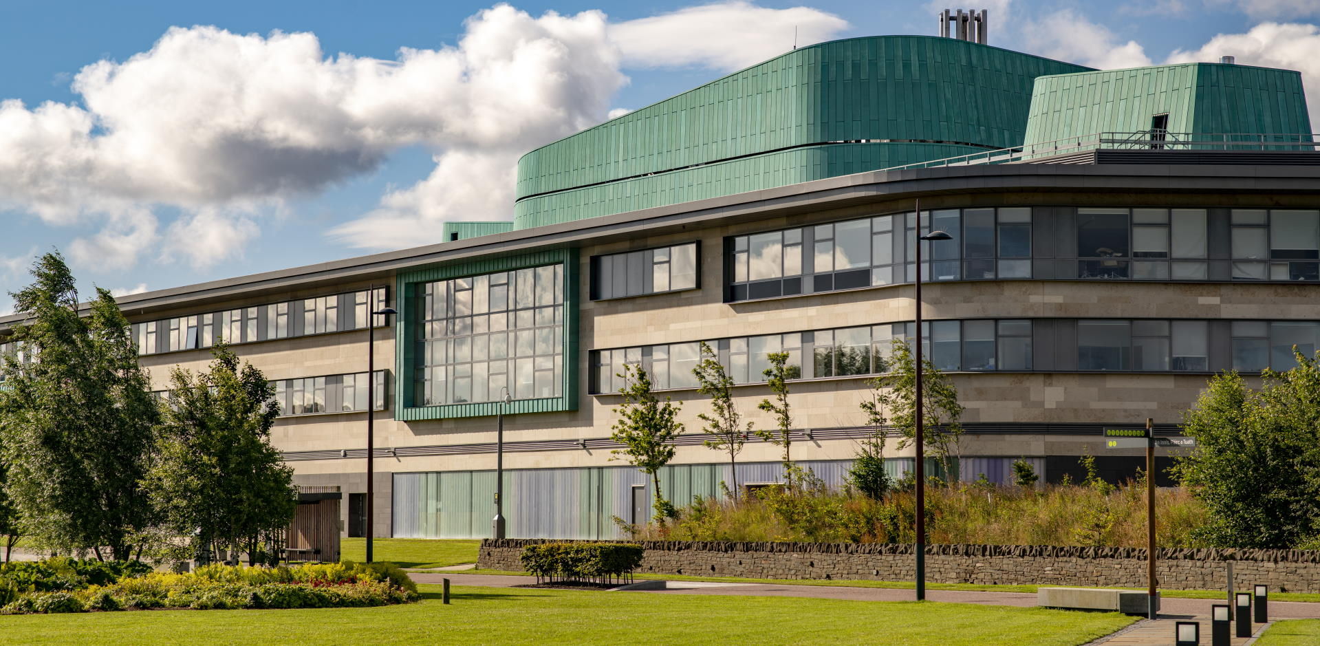 Exterior view on Inverness College UHI